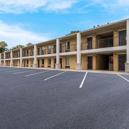Econo Lodge Cheraw Market Street Zewnętrze zdjęcie