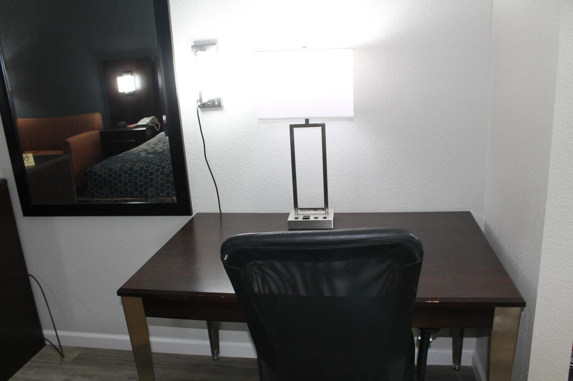 Econo Lodge Cheraw Market Street Zewnętrze zdjęcie