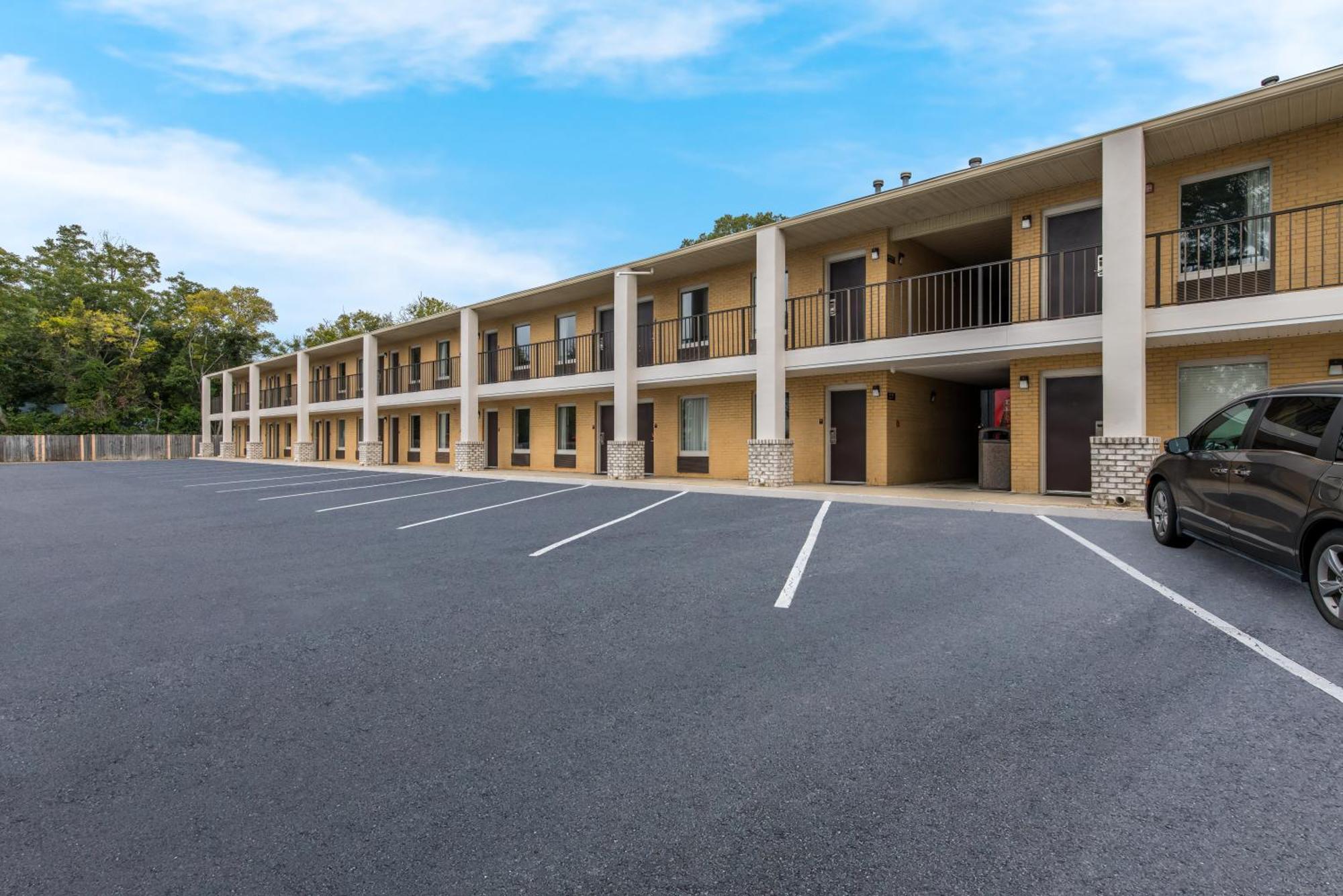 Econo Lodge Cheraw Market Street Zewnętrze zdjęcie